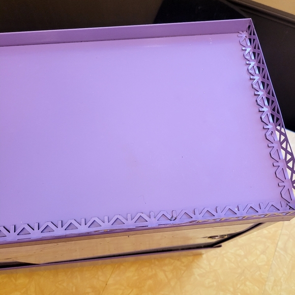 Vintage Metal Medicine Cabinet - Picture 3 of 9